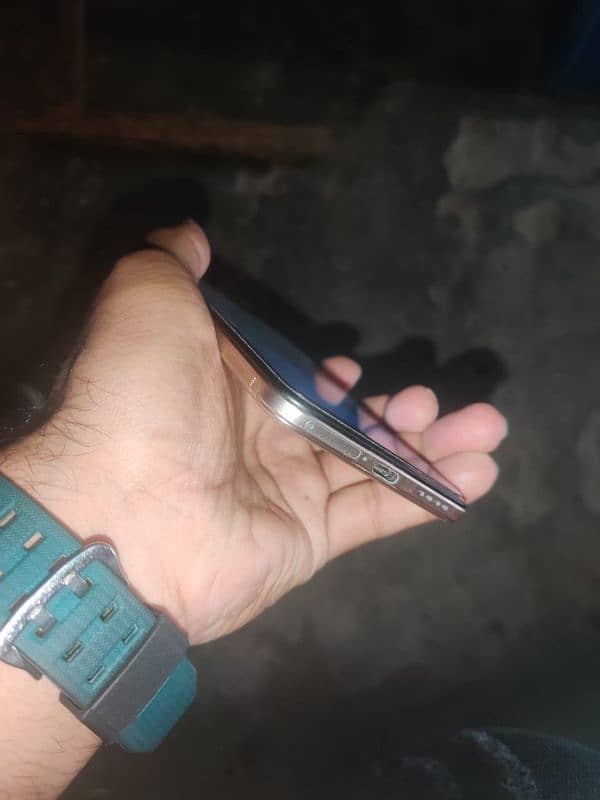 vivo v23e 8/256 golden 1