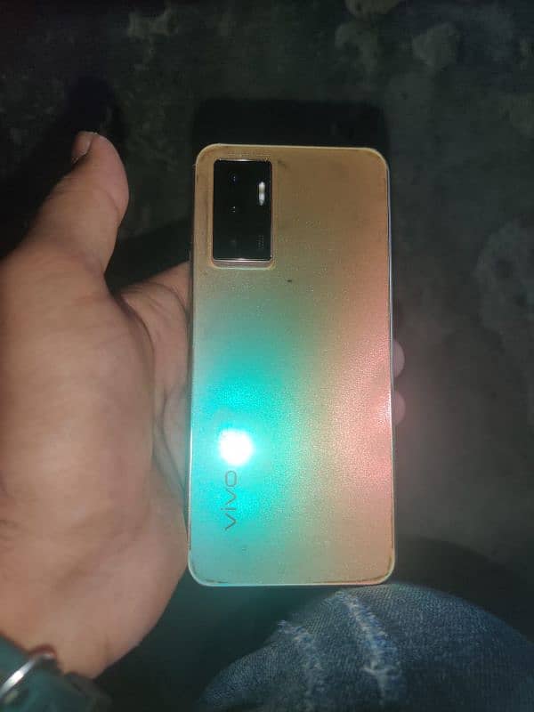 vivo v23e 8/256 golden 2