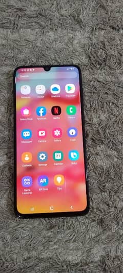 Samsung Galaxy A70 128 gb non PTA good condition and Betry timing