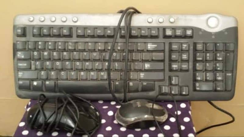استعمال شدہ کمپیوٹر اسیسریز     مقام ماڈل کالونی ملیر 4