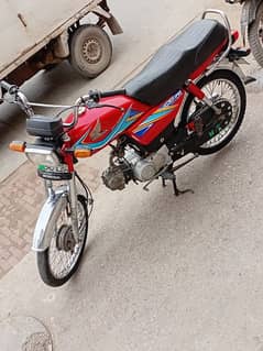 Total jenwan bike hai . engine 100 bye 100