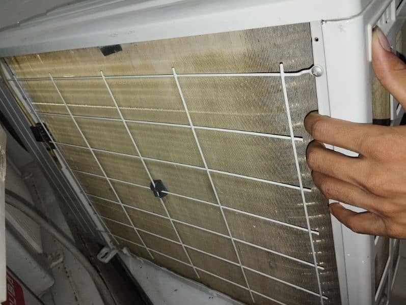 Gree 1 ton Dc inverter Ac | Just 6 months used | Haier Pel dawlance 3