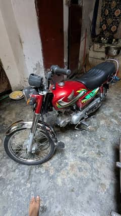 honda  70 cc    03164929683