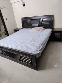 Bedroom sets for sale (2 Beds, 2 side tables, 2 dressing tables)