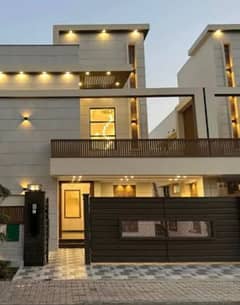 Eden valley 12 Marla upper portion for rent brand new niche wala portion lock hai