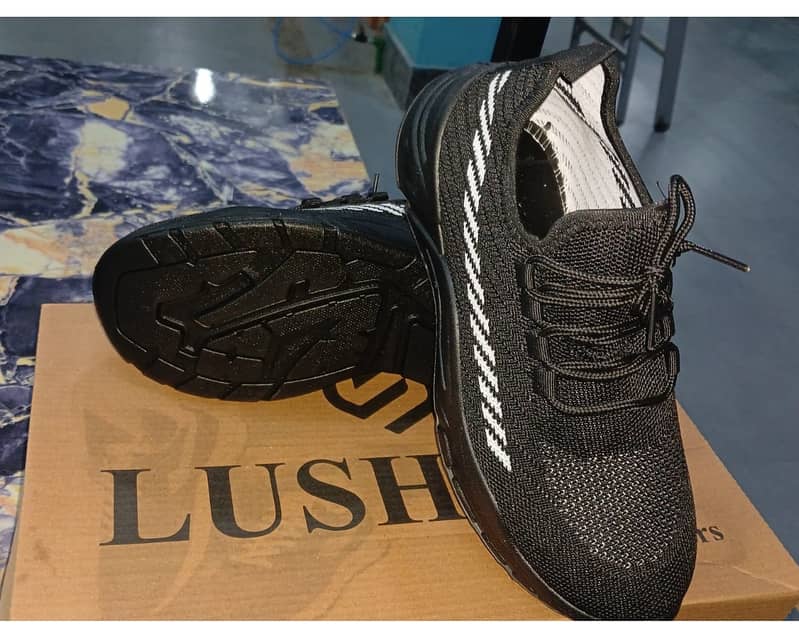 Latest Trendy casual sneaker, Light weight fashion shoes For Men 5