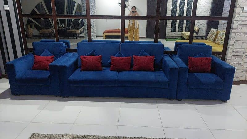 Sofa set 0
