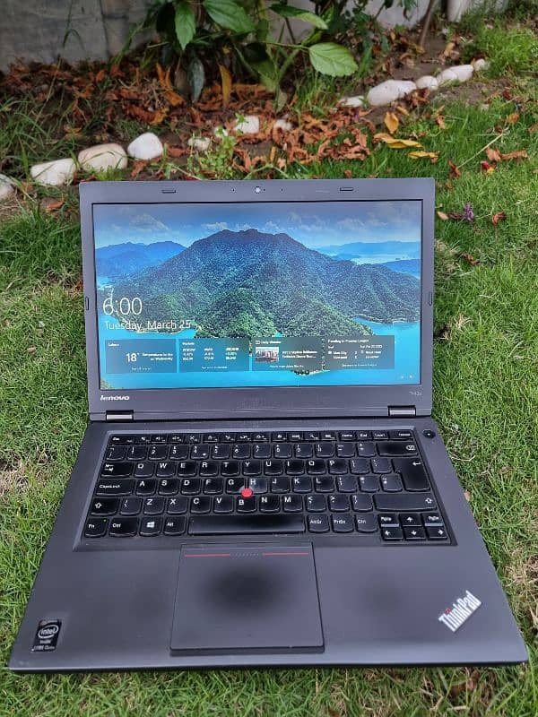 Lenovo thinkpad i5 4 Genration 8gb Ram 128 SSD 0