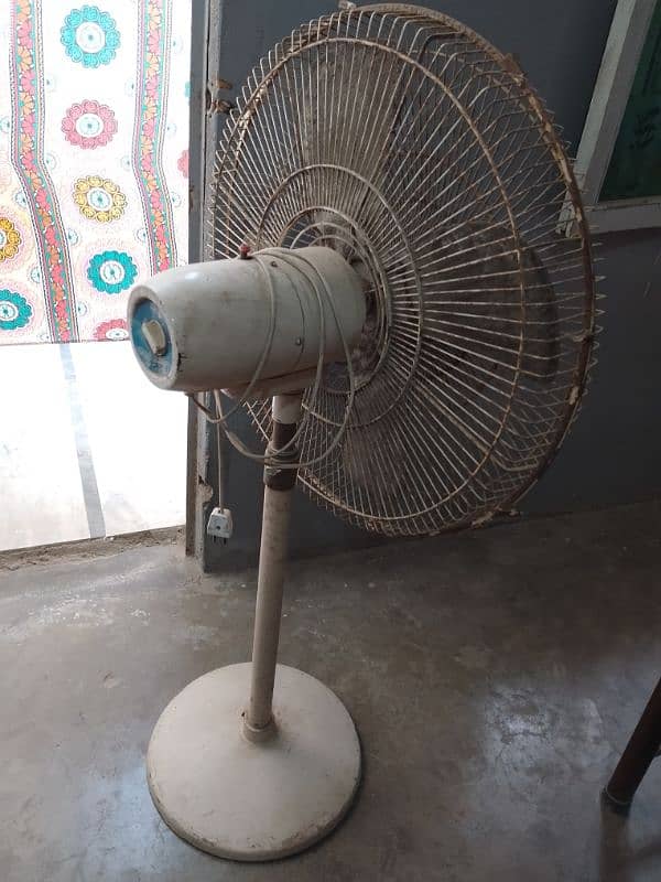 Wahid pedestal fan Big size 3