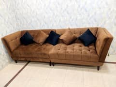 4 Seater Sofa In Molty For Sale Urgent