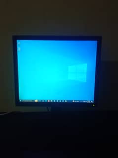 Dell PC LEd/LCD 17-Inch