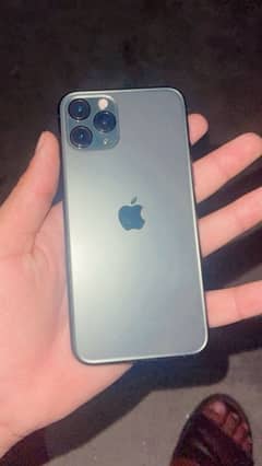 iphone 11 pro 9/10