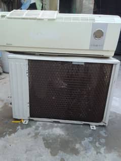 Used Gree 1 Ton Split AC