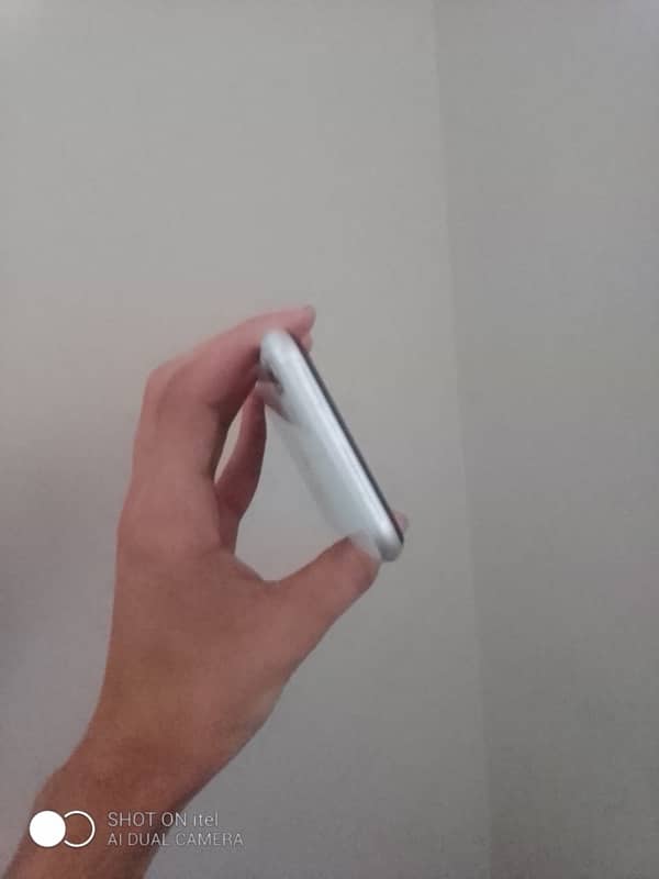 iPhone 11 1