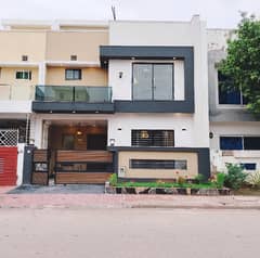 Sector H Beautiful Designer Double Story 5 Marla House For Sale