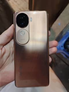 vivo v40e