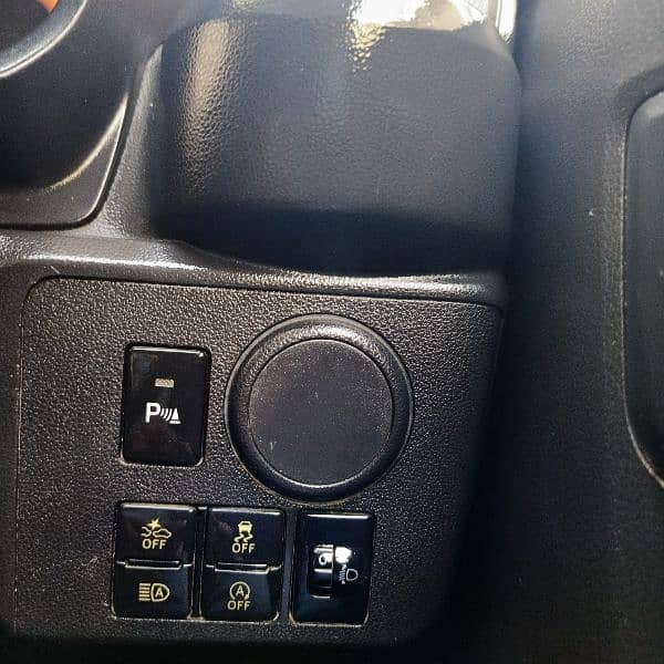 Daihatsu Mira 2017 14
