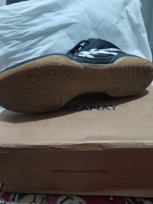 ASICS Matflex 5 ,  size 43.5 ( premium condition) 5