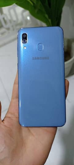 Samsung A30