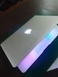 Macbook Air 2017, Core i5, Lush Condition