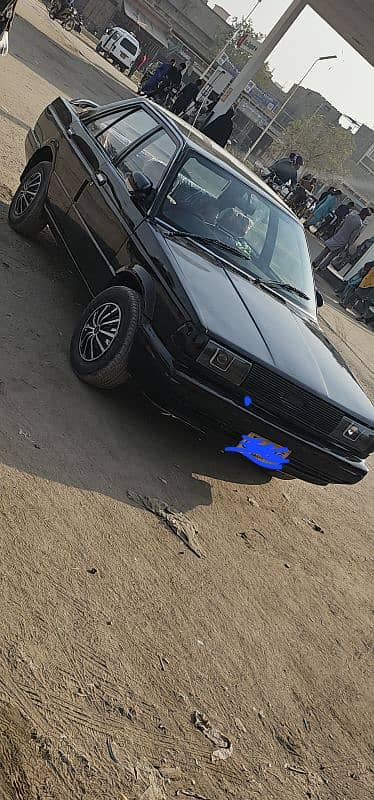 Nissan Sunny 1989 13