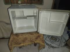 MINI ROOM Fridge