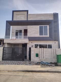 5.5 Marla Brand New Luxury House For Sale In Bahria Town Lahore