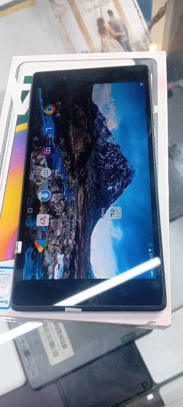 Lenovo Smart Tablet ( Dual Sim ) 0