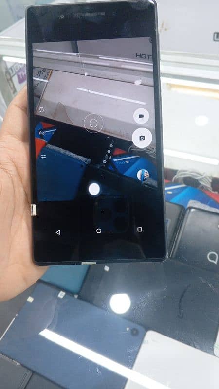 Lenovo Smart Tablet ( Dual Sim ) 1