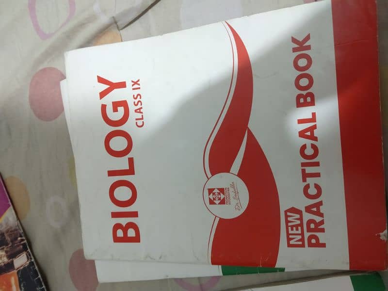 CLASS 9 , PRACTICAL JOURNALS CHEMISTRY/BIOLOGY/PHYSICS 1