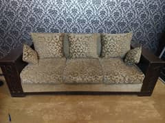 good condition sofa set for sale