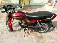 Honda cd70 dream total genuine in good condition 2016 model.