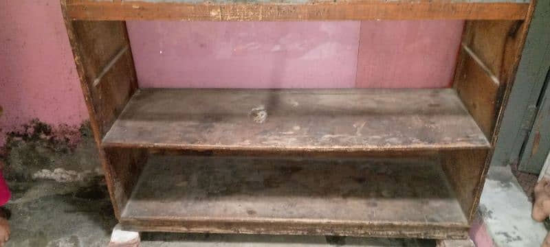 Wooden and Glass Counter 0