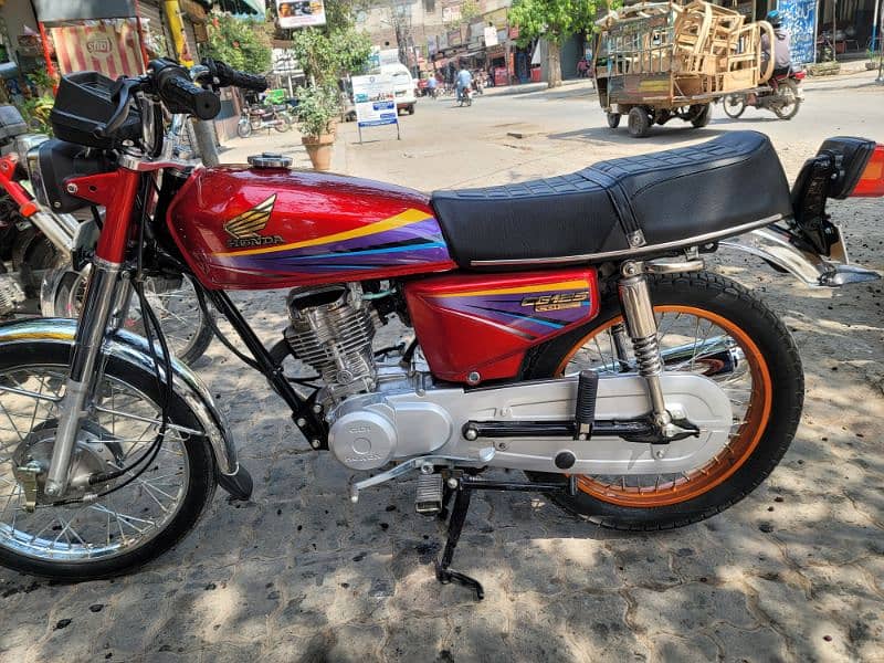Honda 125 2012 model total jenion 1