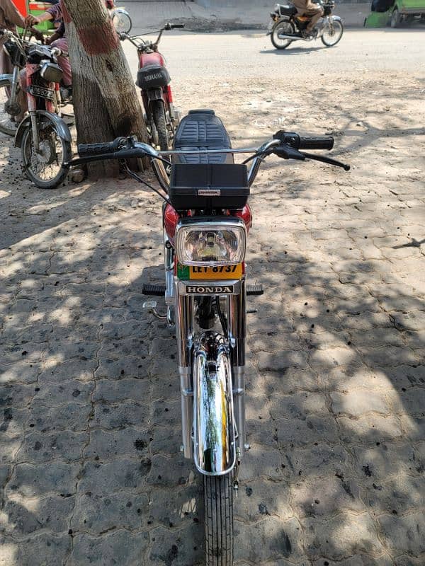 Honda 125 2012 model total jenion 8