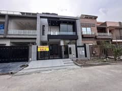 5 Marla 1 badroom upper portion available for rent in dha phase 9 town very good location