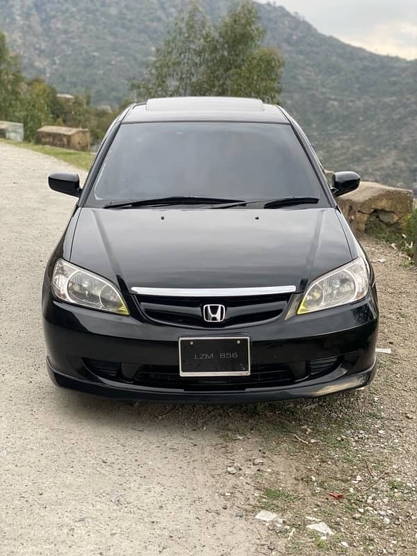 Honda Civic Oriel 2004 4