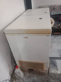 Deep freezer