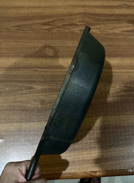 Cast iron skillet / pan (10”) in used condition 2