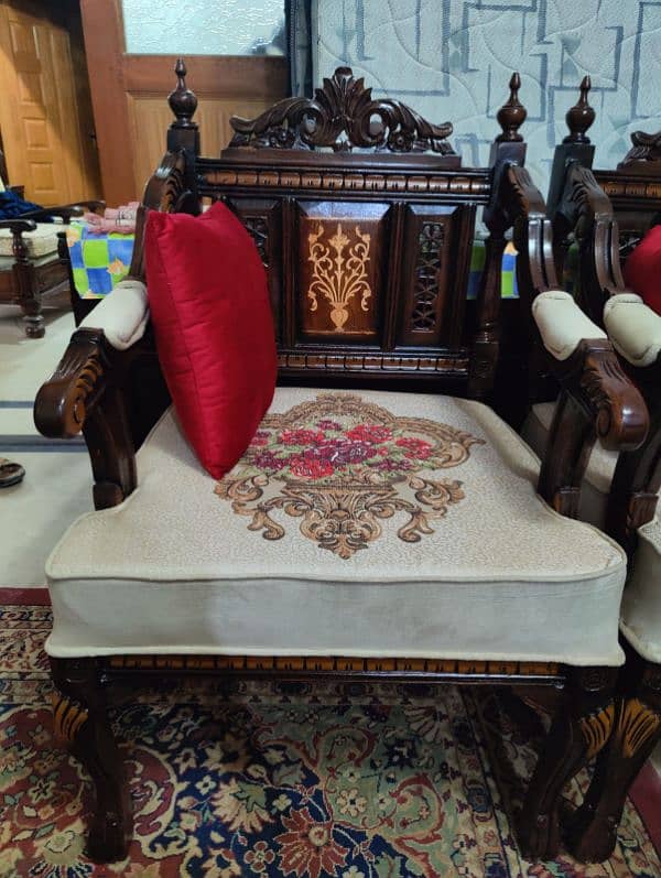 Chinioti sofa set 4 seater new. . . 1
