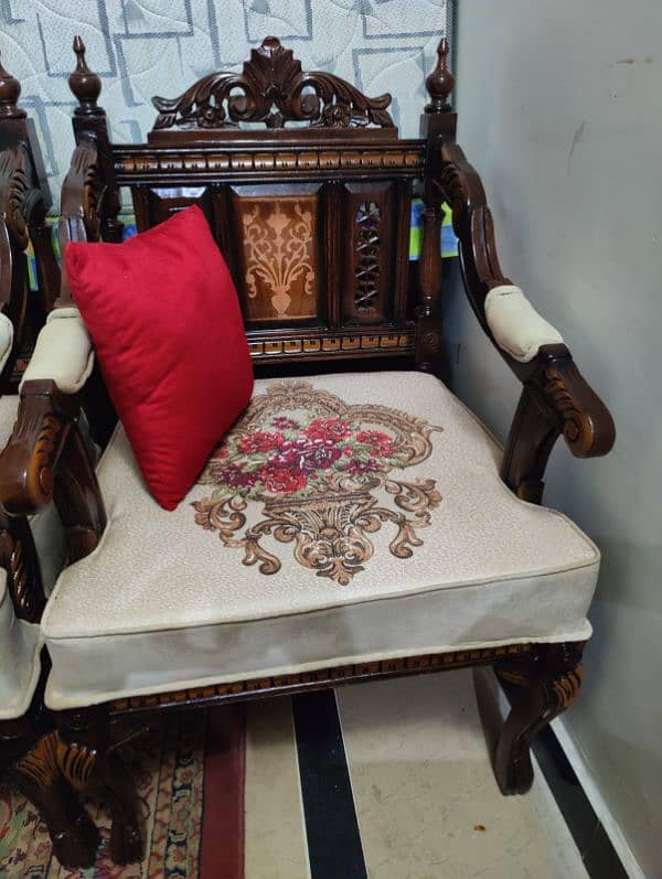 Chinioti sofa set 4 seater new. . . 3
