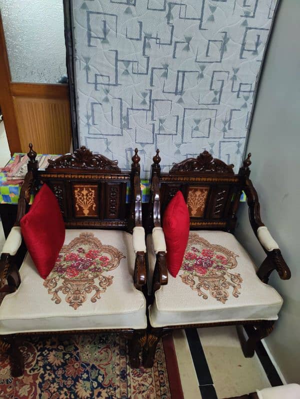 Chinioti sofa set 4 seater new. . . 4