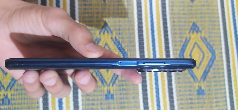 MOTO EDGE 2021 8/256 NON PTA 10/9 CONDITION 3