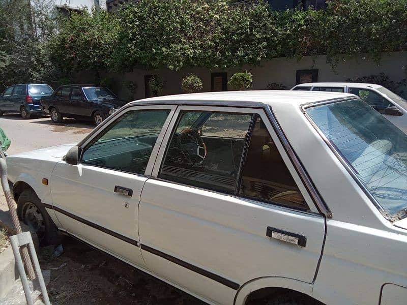 Nissan Sunny 1988 10
