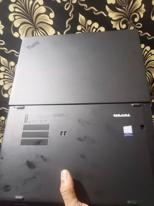 X1 Carbon i5 8th gen 8processors mouse+64Gb USB 8gb/256gb 5h+ battery 4