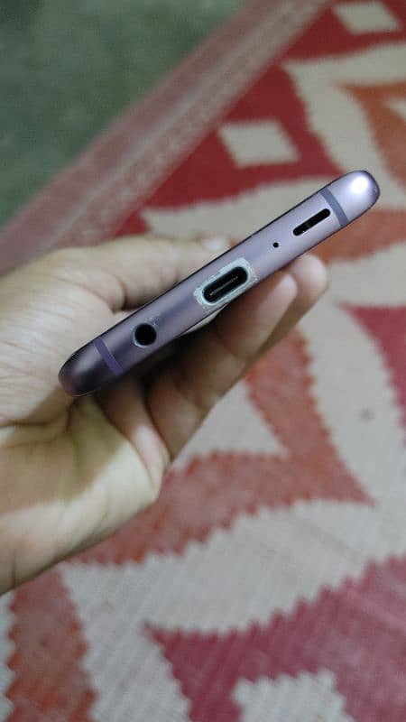 Samsung Galaxy S9 plus 6Gb/256Gb 7
