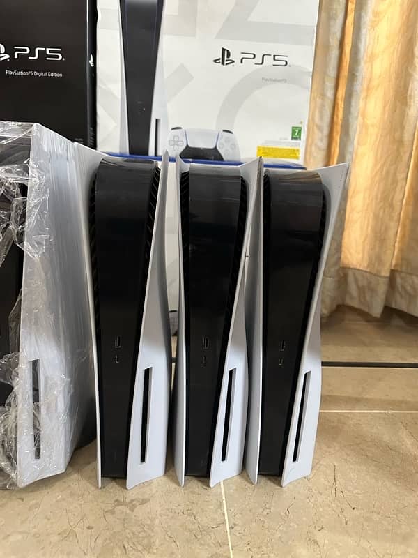 Playstation 5 PS5 Fresh Stock Imported Sealed 10/10 Karachi 19