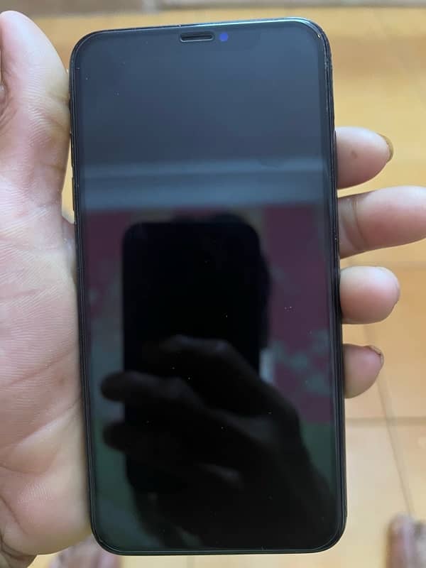 iPhone XS Max 1