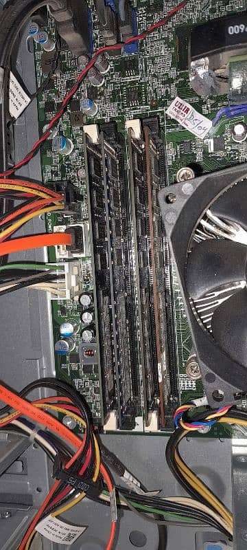 Dell core i3 (3221301381) 4
