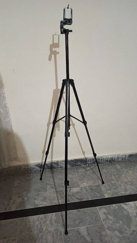 Professional Tripod Stand With Mobile Holder 0